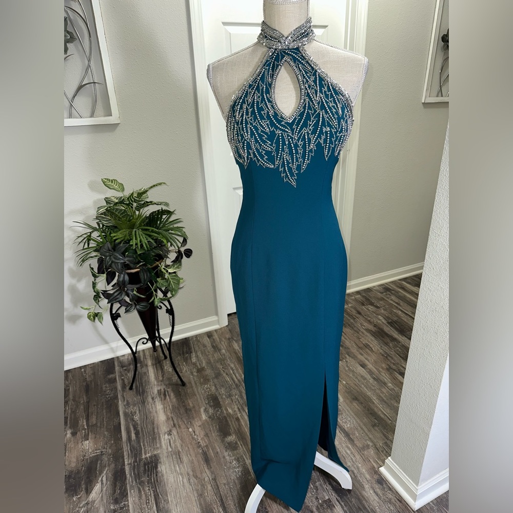 Bella Dissa Women’s Beaded Teal Halter-Neck Open-Back Gown Size 6